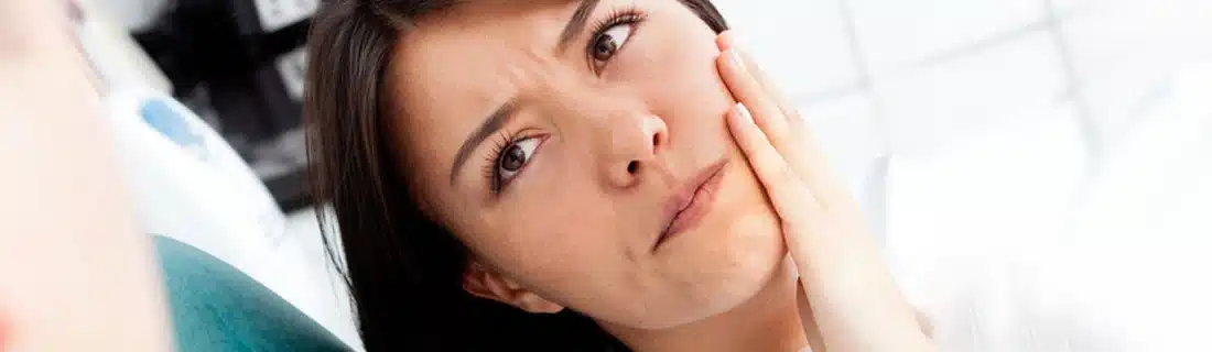 Woman At Dentist With Pain CS1